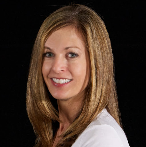 Laura Bates Photo 34 Laura Bates Photo 34