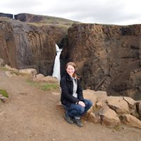 Stefanie Tanner Photo 8