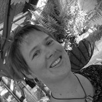 Connie Watts Photo 32