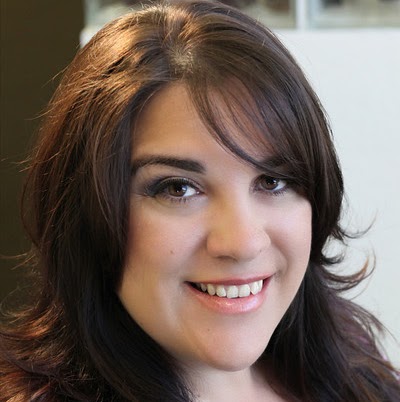 Veronica Yates Photo 12
