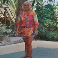 Tracy Brant Photo 14