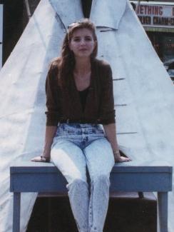 Emily Garrett Photo 10