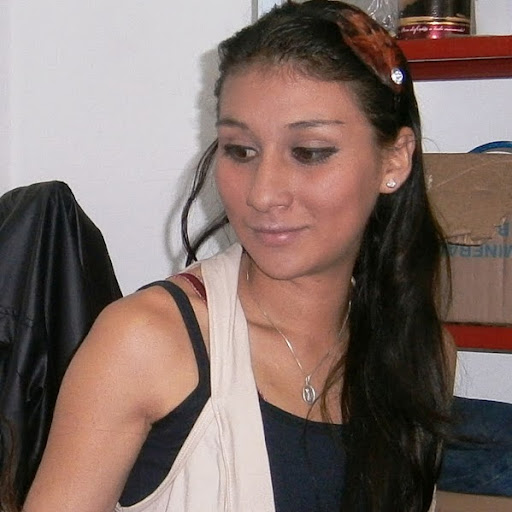 Angela Aponte Photo 9