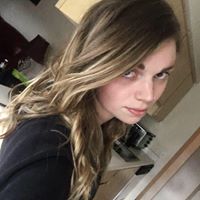 Sarah Grimes Photo 17