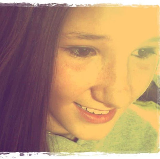 Alyssa Garner Photo 7