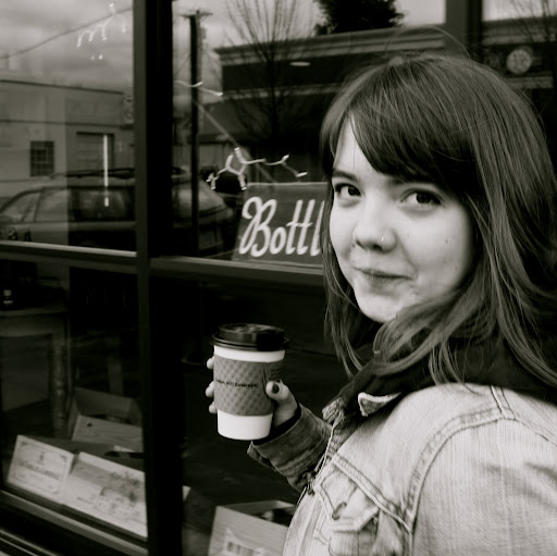 Elizabeth Sloane Photo 13