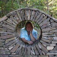 Janis Sutherland Photo 16