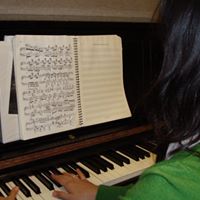 Julie Popp Photo 11