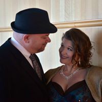 Victoria Perkins Photo 26