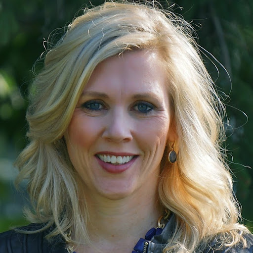 Julia Solomon Photo 14