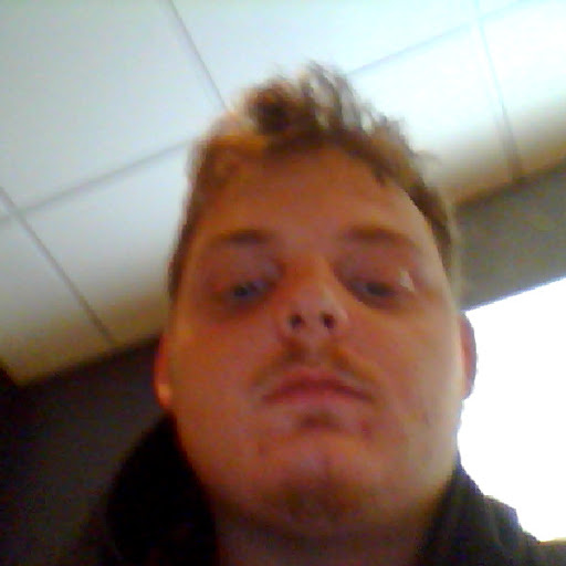 Anthony Gardner Photo 15