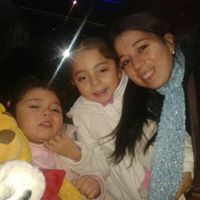 Jeanette Flores Photo 17