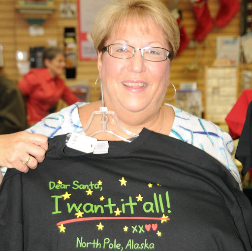Laura Thacker Photo 29