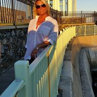 Kelly Bowling Photo 12