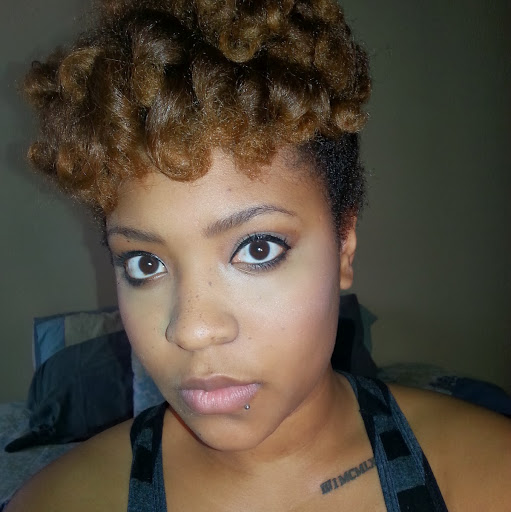 Michelle Traylor Photo 11