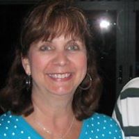 Jackie Lowe Photo 17