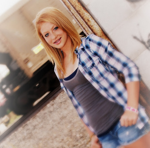 Samantha Jackson Photo 18