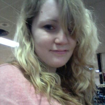Emily Schrader Photo 6
