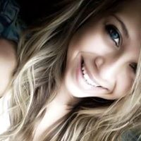 Claire Lyons Photo 31