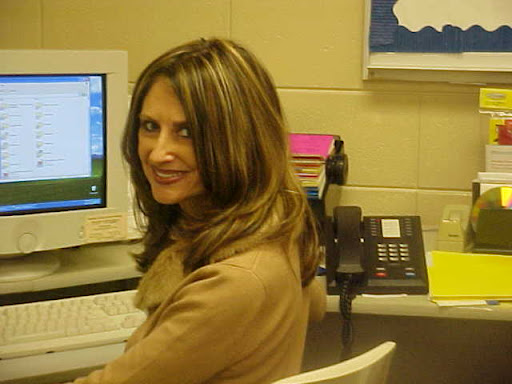 Julia Arnett Photo 15