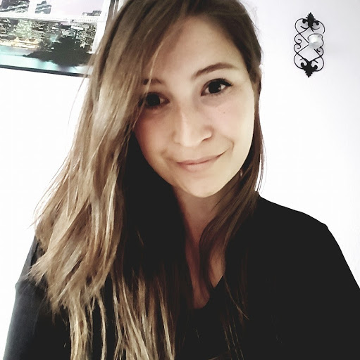 Julia Michel Photo 11