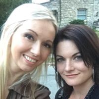 Julie Ewing Photo 16