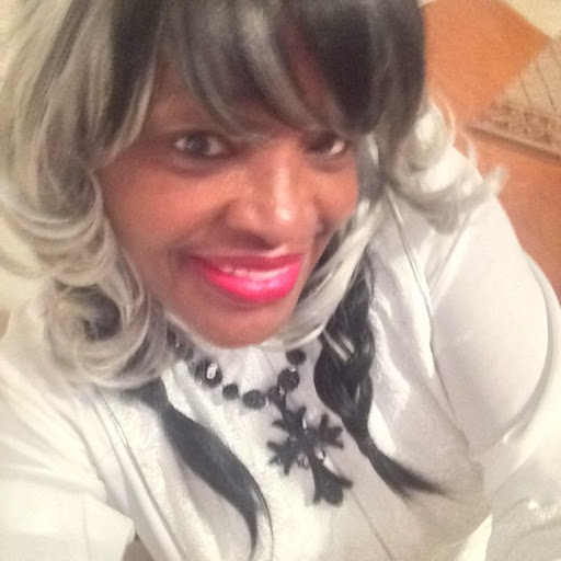 Helen Roberson Photo 23