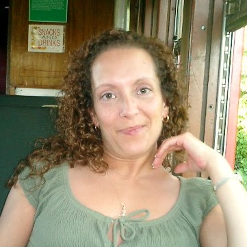 Dawn Oliver Photo 31