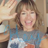 Tracy Waugh Photo 14