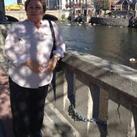 Luz Villanueva Photo 22