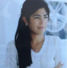 Elizabeth Mercado Photo 28