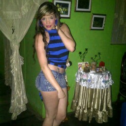 Sandra Lujan Photo 22