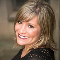 Lisa Derr Photo 31