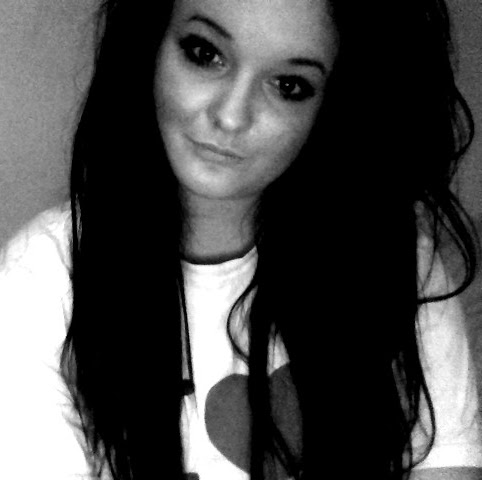 Nicole Jacobsen Photo 13