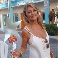 Christine Ferris Photo 15