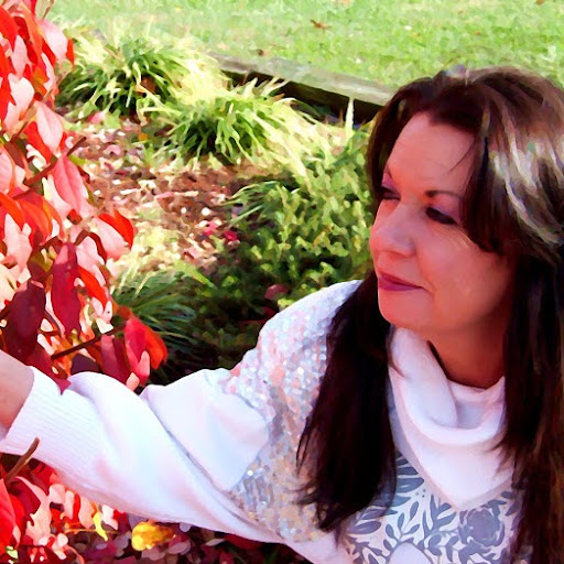 Rena Hughes Photo 14