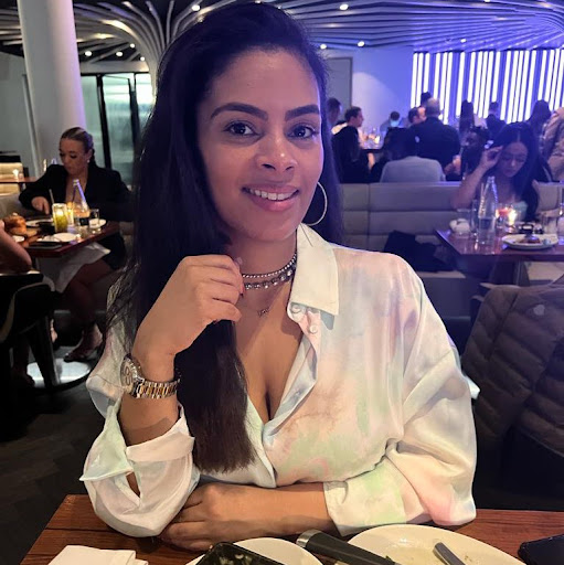 Suzanne David Photo 33