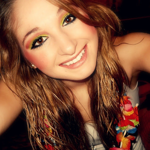 Kristen Anderson Photo 39