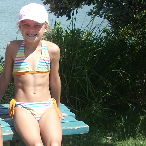 Sarah Hoskins Photo 10