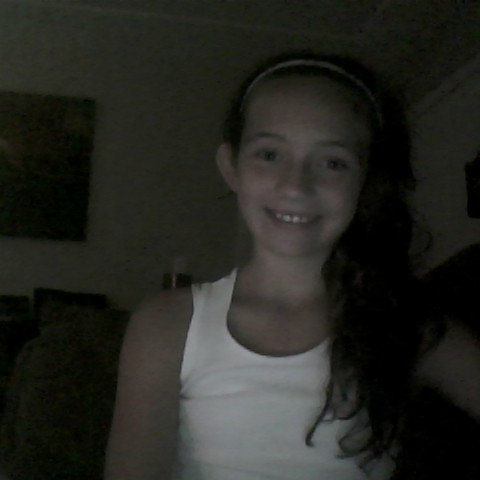 Samantha Metcalf Photo 10