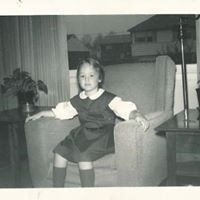 Sally Thomas Photo 11 Sally Thomas Photo 11