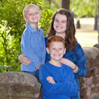 Julie Womack Photo 22