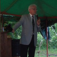 Robert Means Photo 21