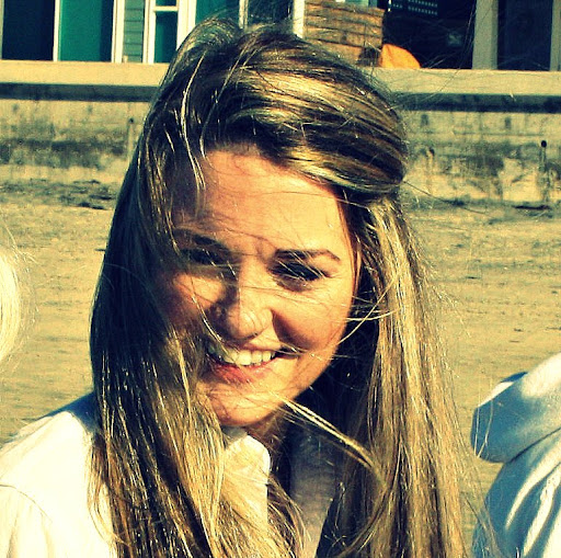 Katie Richardson Photo 21