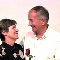 Katheryn Hahn Photo 1