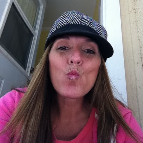 Julie Ritchie Photo 12