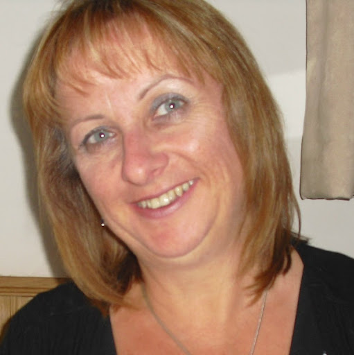 Paula Skinner Photo 10