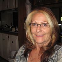 Lori Mccombs Photo 9
