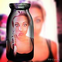 Sarah Quick Photo 18