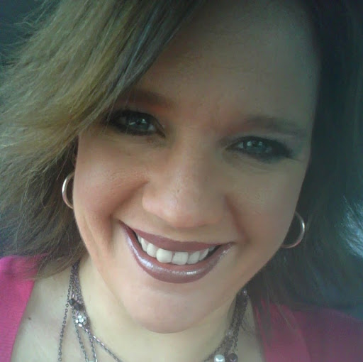 Amy Anderson Photo 32